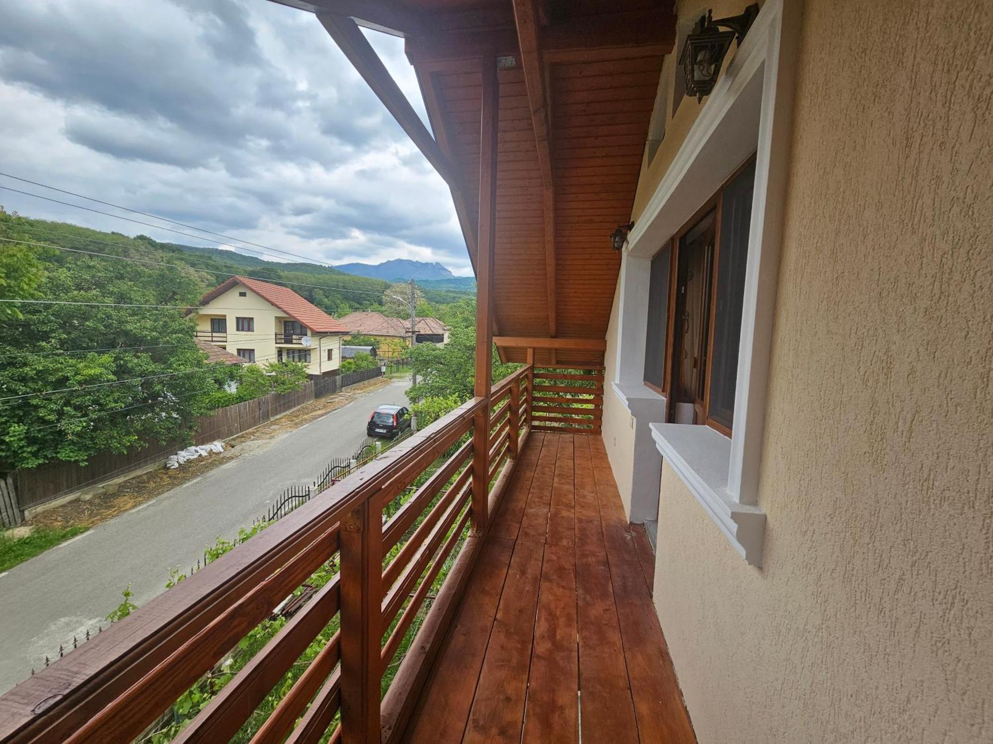 Casa Hera Calimanesti Exterior photo